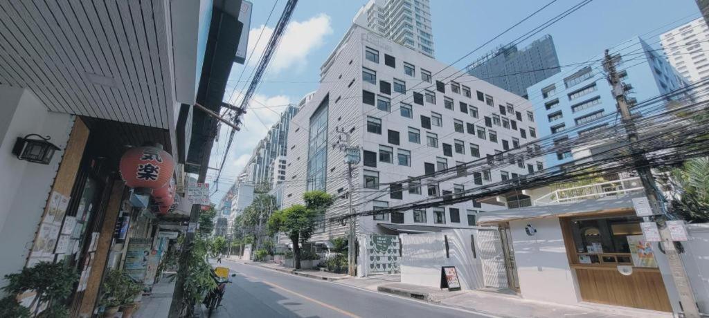 Twenty Three Residence Bangkok Exterior photo